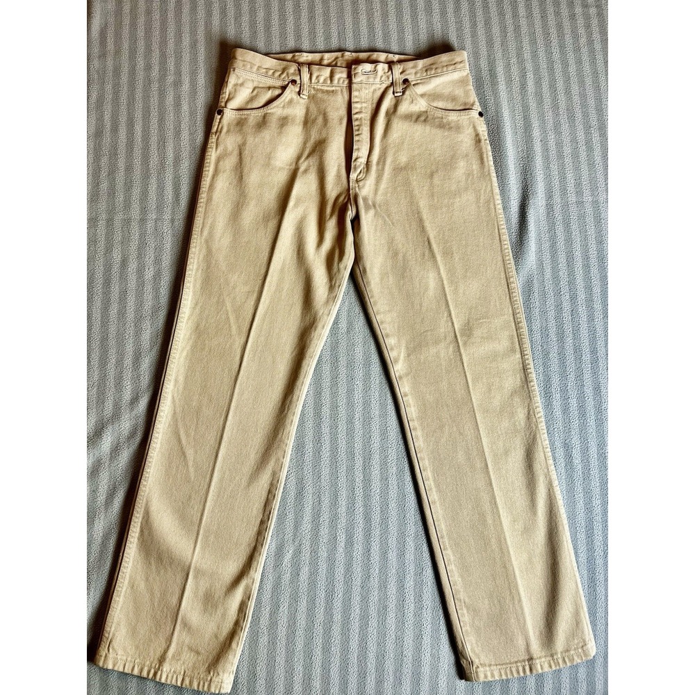 Wrangler Men's Bootcut Jeans in Tan